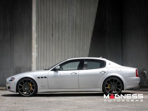 Maserati Quattroporte Custom Wheels - VPS-310T by Vossen - Dark Smoke