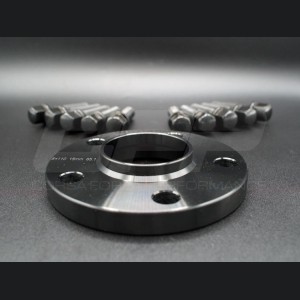 Maserati Grecale Wheel Spacers - CFP - 15mm - Black - set of 2 w/ extended bolts